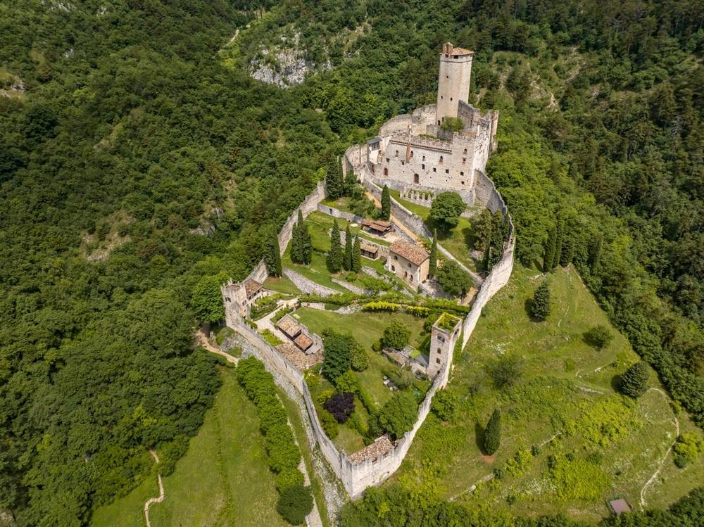 Avio Castle